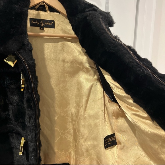 VINTAGE BABY PHAT WOMENS FAUX FUR COAT XL Black Zip Off Sleeve Gold Clasp Y2K - Picture 7 of 9